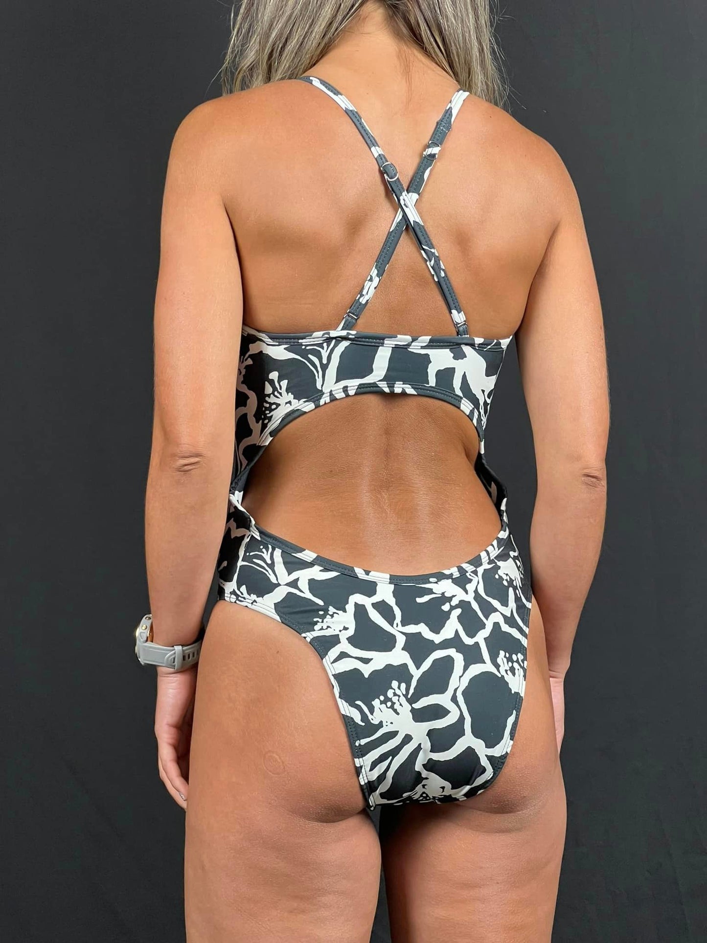 Vestido de baño enterizo SELVA NEGRA