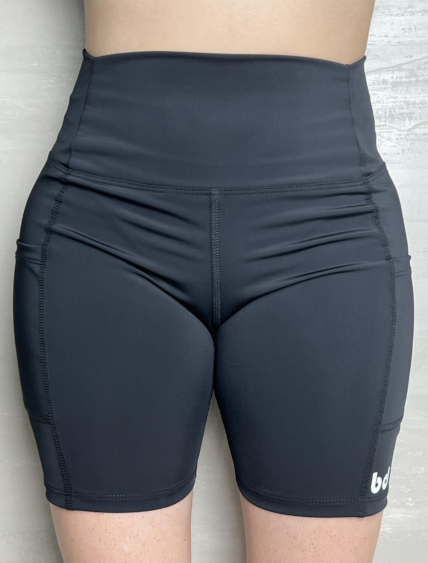 Short lycrado NEGRO Mujer con bolsillos