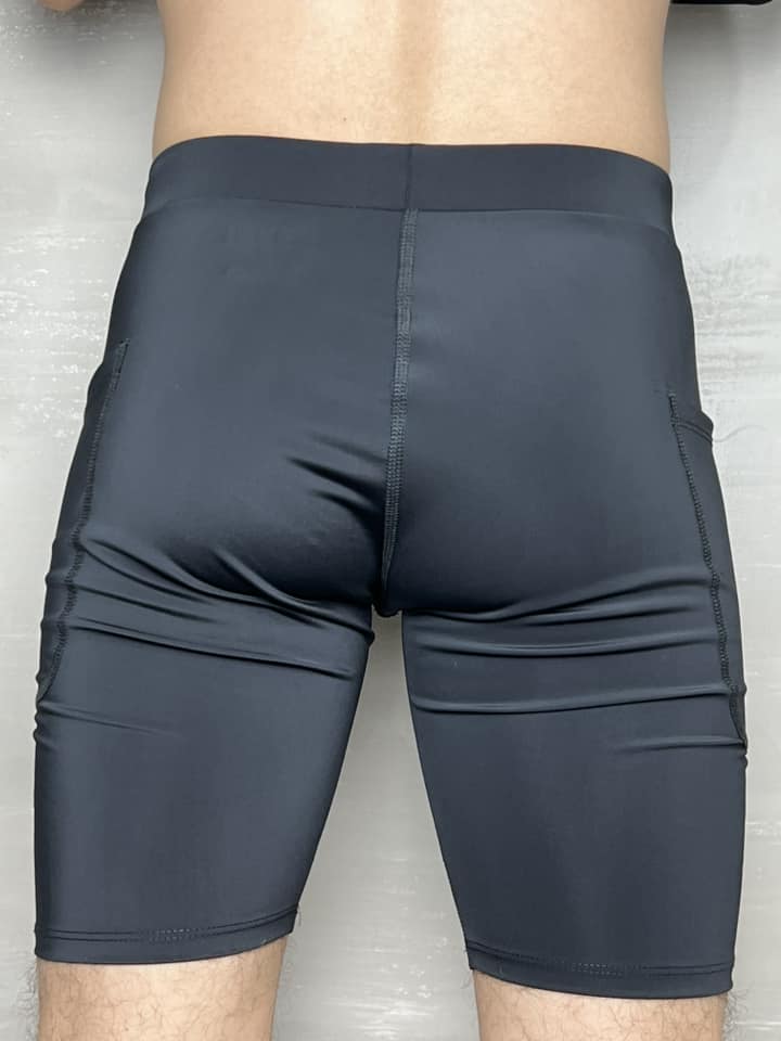 Short lycrado NEGRO Hombre con bolsillos